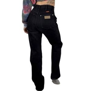 Womens black leather patch high rise wrangler jeans size 7/28